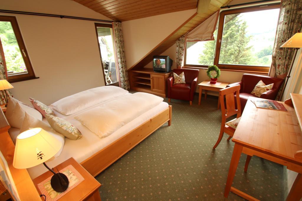 Todnauerberg Hotel Im Schwarzwald Todtnauberg Bilik gambar